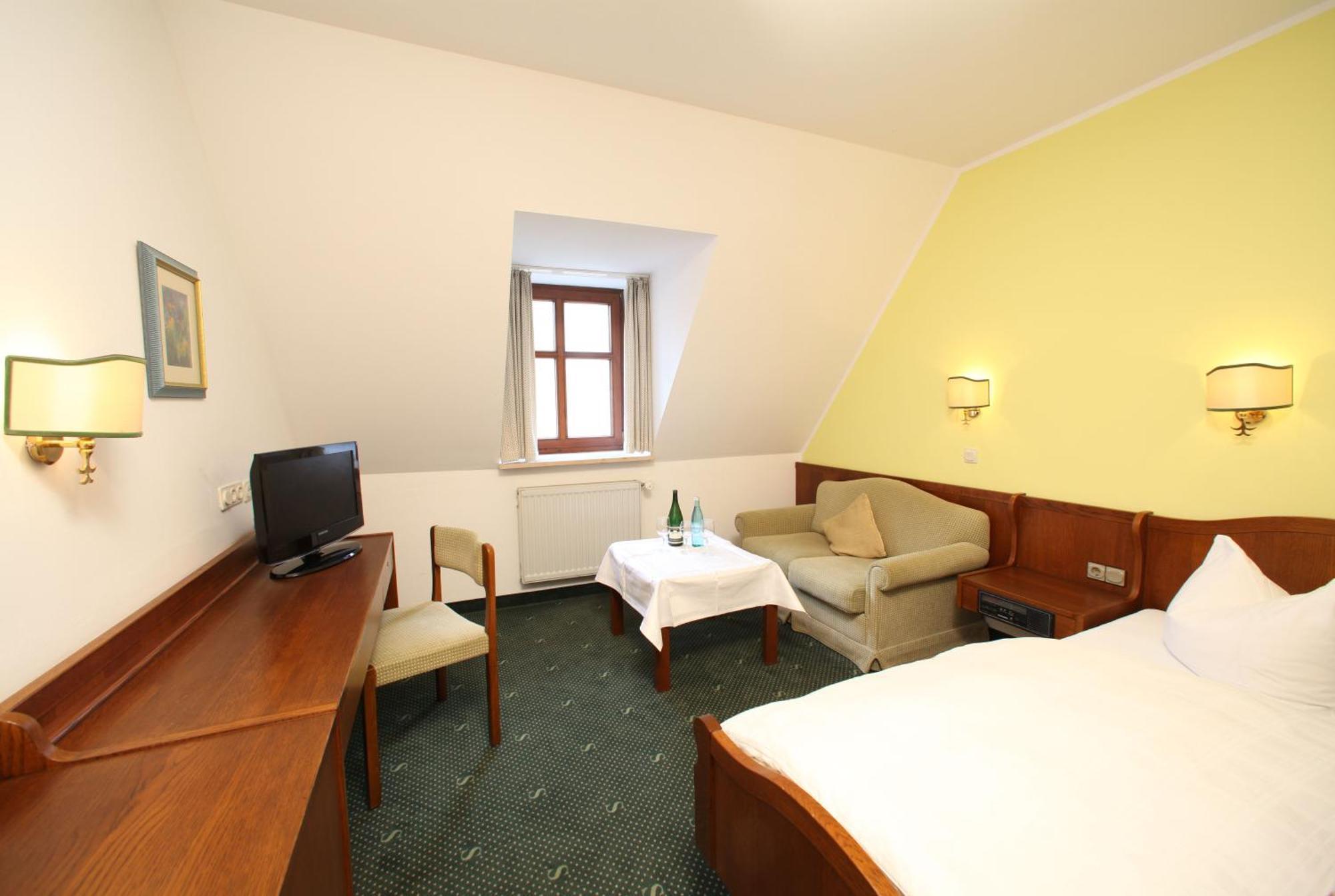 Gasthof Zum Bayerischen Greding Ngoại thất bức ảnh